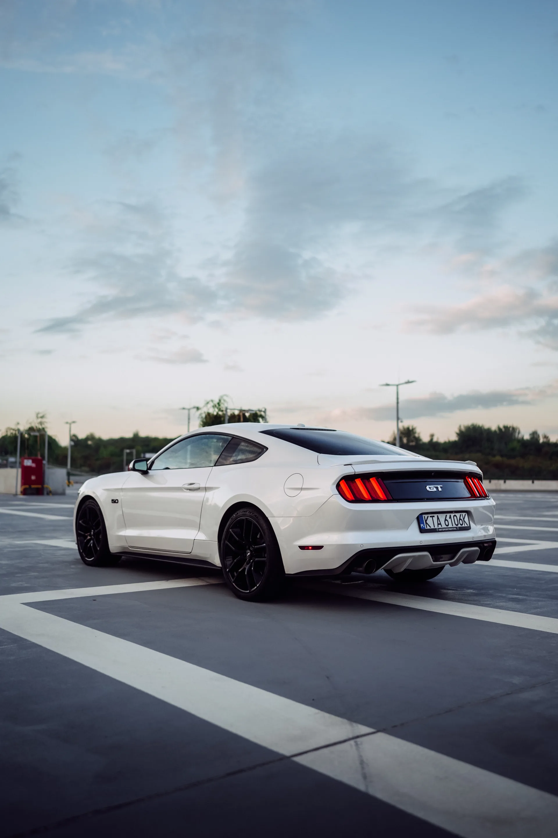 Ford Mustang – zdjęcie 2