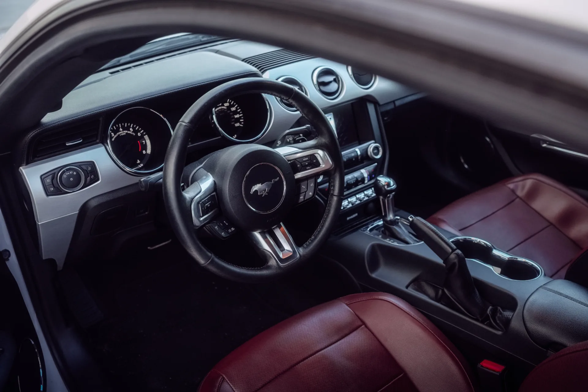 Ford Mustang – zdjęcie 8