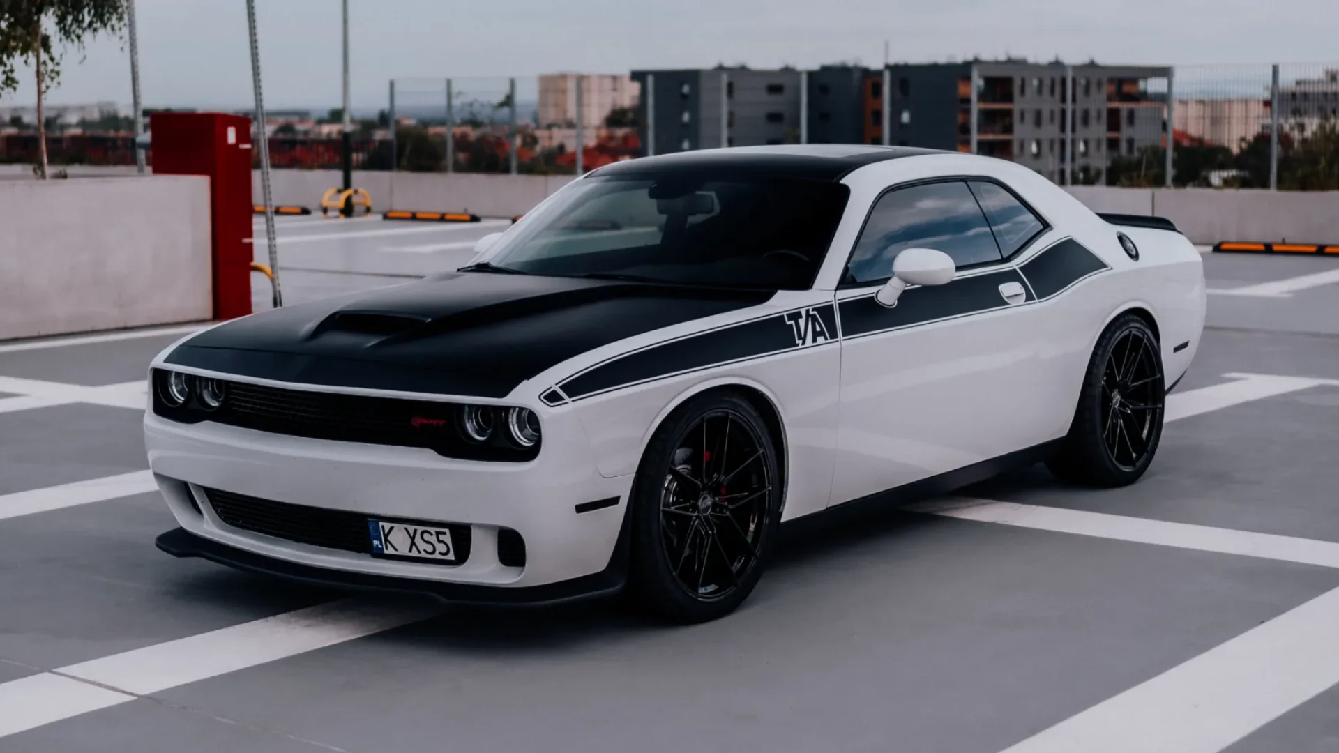 Dodge Challenger SRT